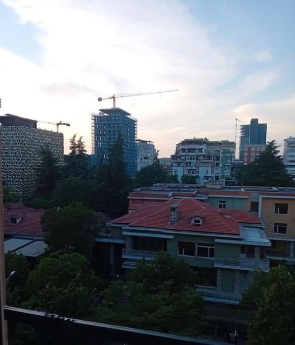 Tirana Road Blloku Area Apartment ภายนอก รูปภาพ