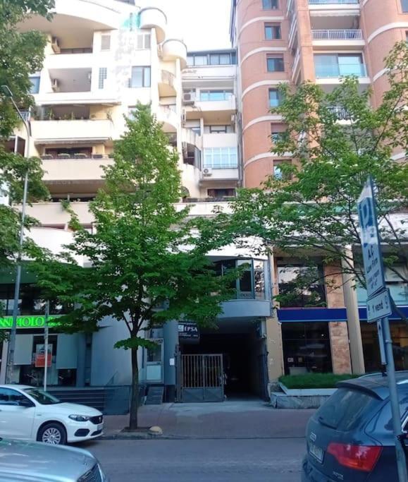Tirana Road Blloku Area Apartment ภายนอก รูปภาพ