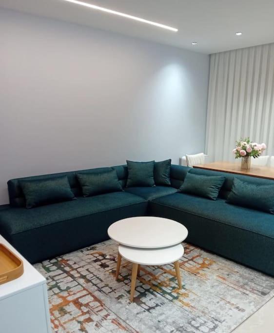 Tirana Road Blloku Area Apartment ภายนอก รูปภาพ