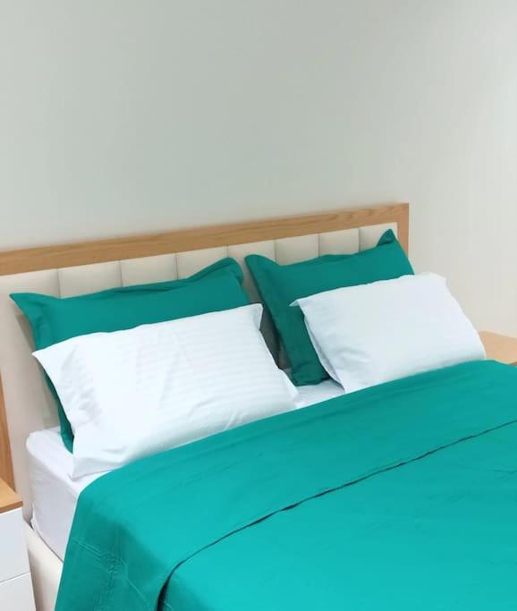 Tirana Road Blloku Area Apartment ภายนอก รูปภาพ