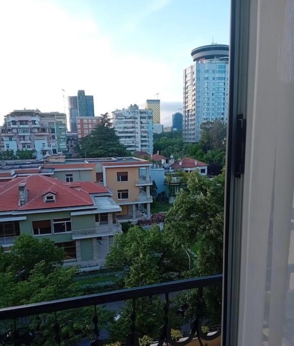 Tirana Road Blloku Area Apartment ภายนอก รูปภาพ