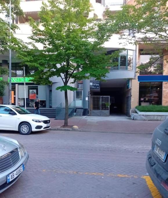 Tirana Road Blloku Area Apartment ภายนอก รูปภาพ